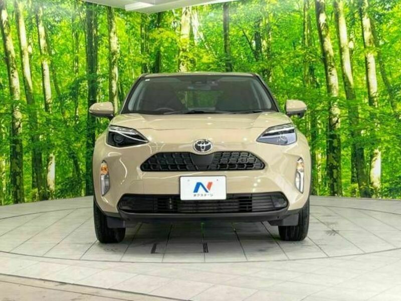 YARIS CROSS-14