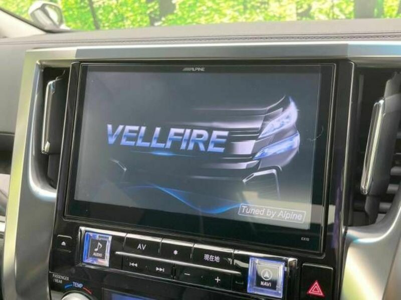 VELLFIRE-5