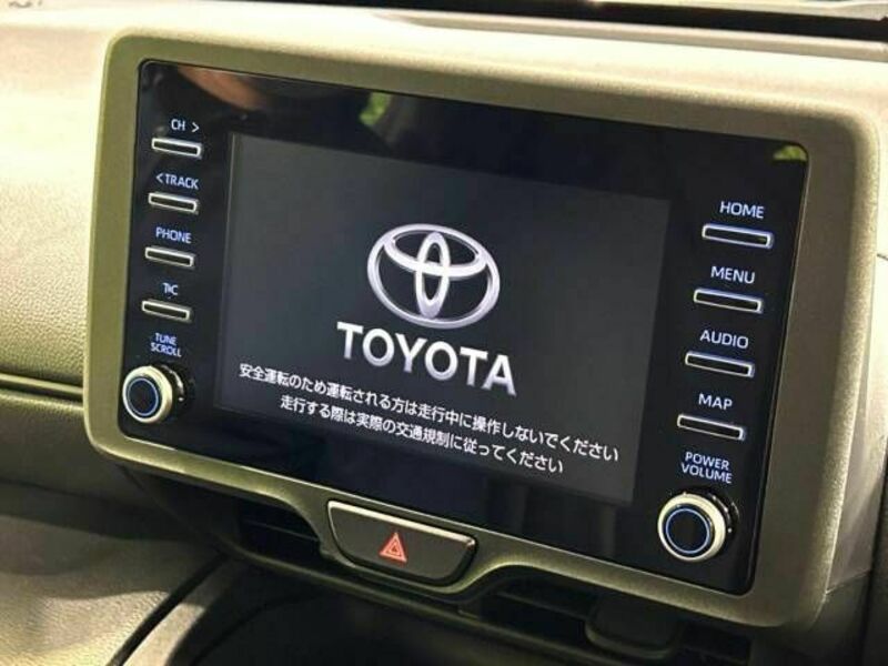 YARIS CROSS-4