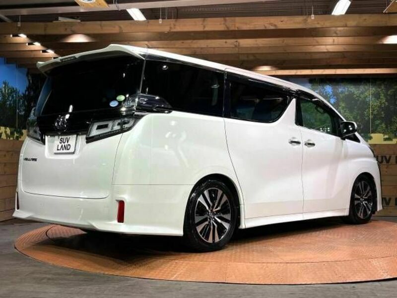 VELLFIRE-17