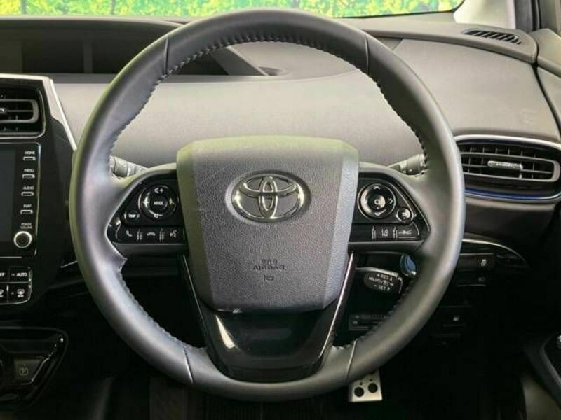 PRIUS-11