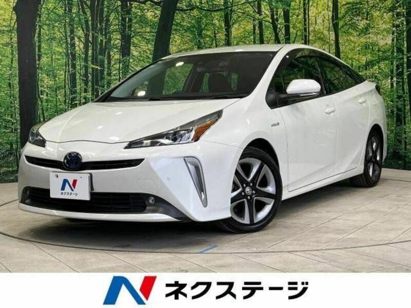 TOYOTA　PRIUS