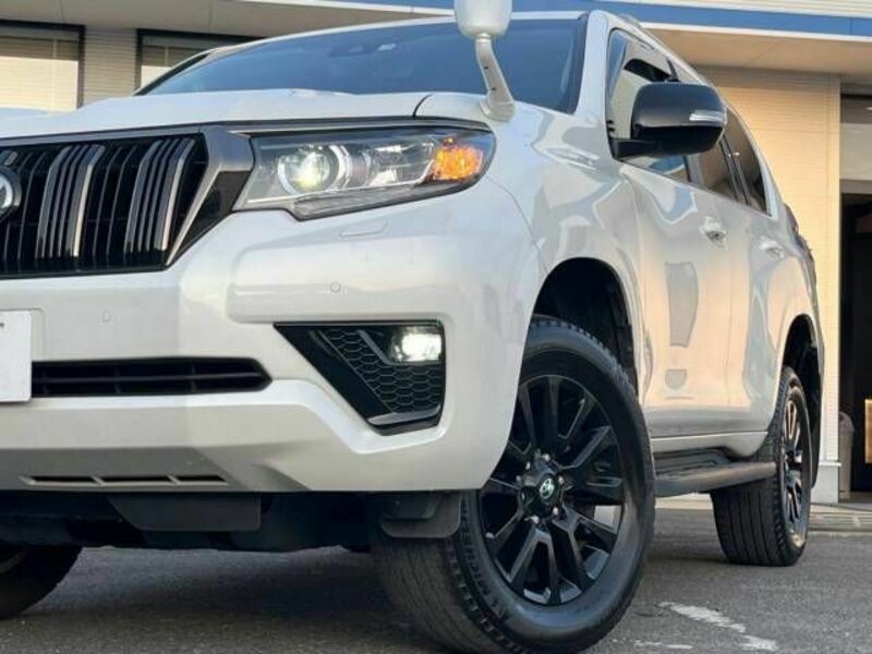 LAND CRUISER PRADO-12