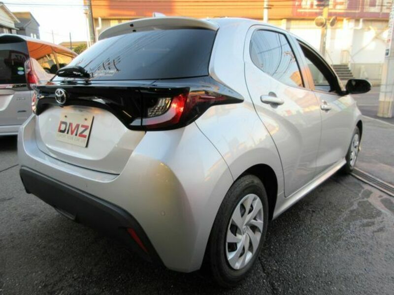 YARIS-5