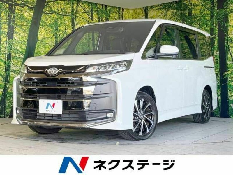 TOYOTA　NOAH