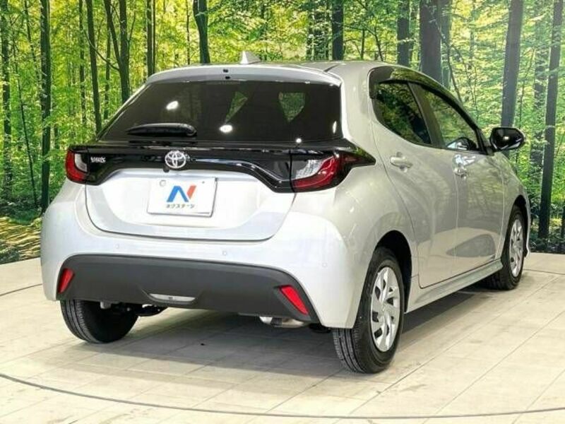 YARIS-17