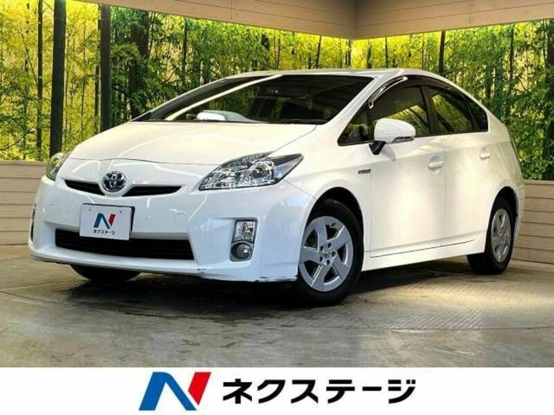 TOYOTA　PRIUS