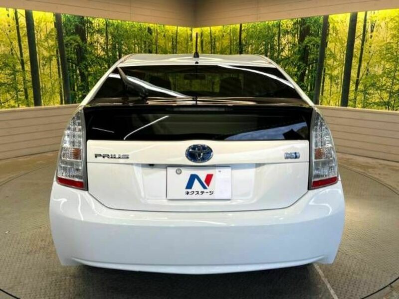 PRIUS-15