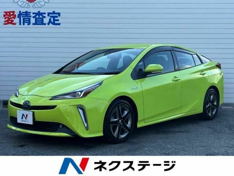 TOYOTA　PRIUS