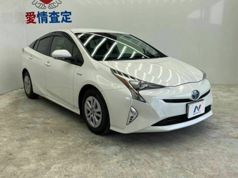 PRIUS-16