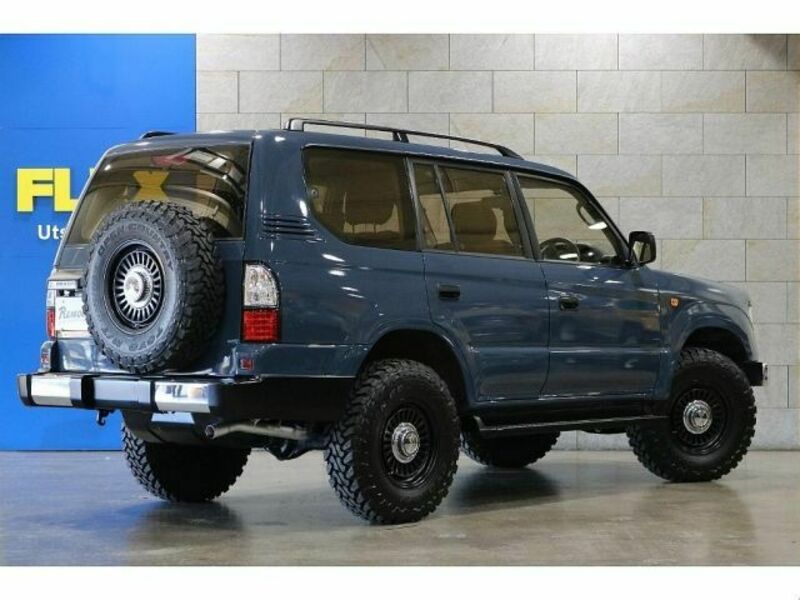 LAND CRUISER PRADO-1