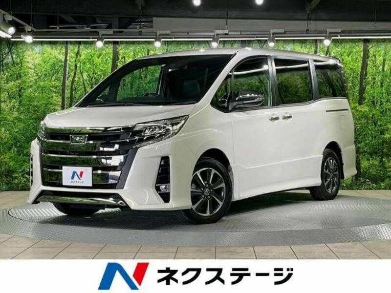 TOYOTA　NOAH