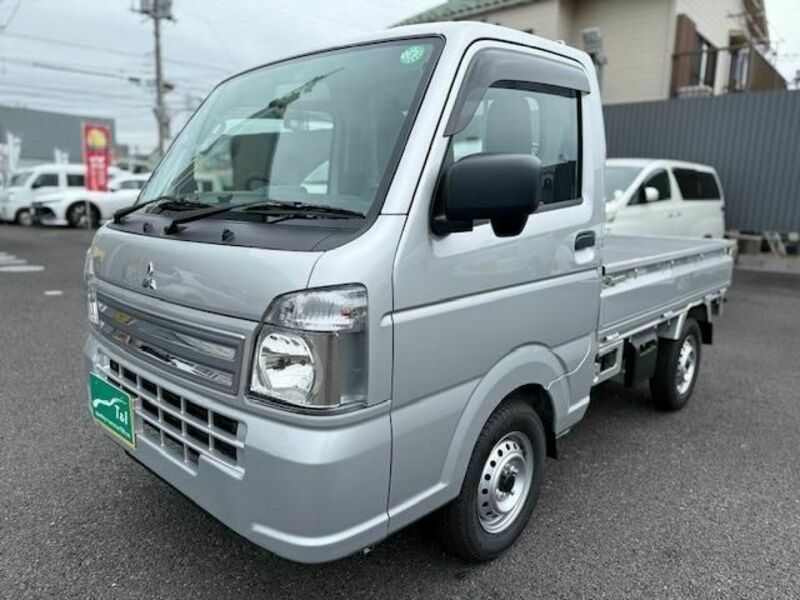 MITSUBISHI　MINICAB TRUCK