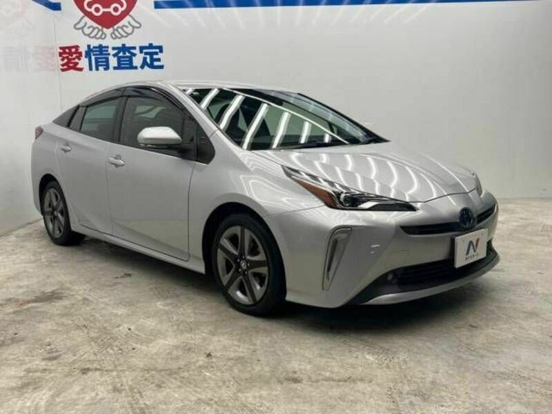 PRIUS-17