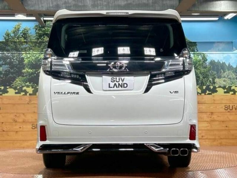 VELLFIRE-15