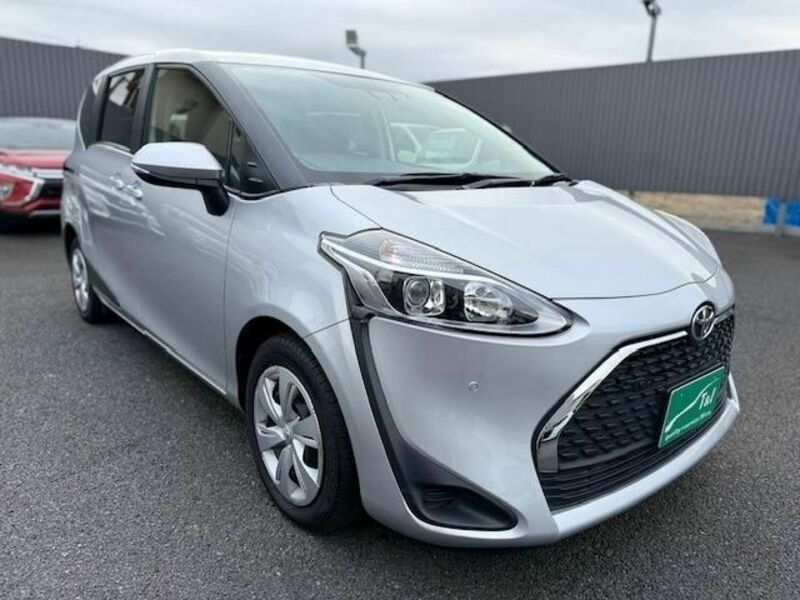 TOYOTA　SIENTA