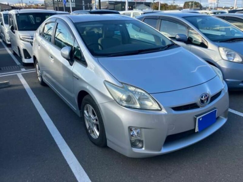 PRIUS-3