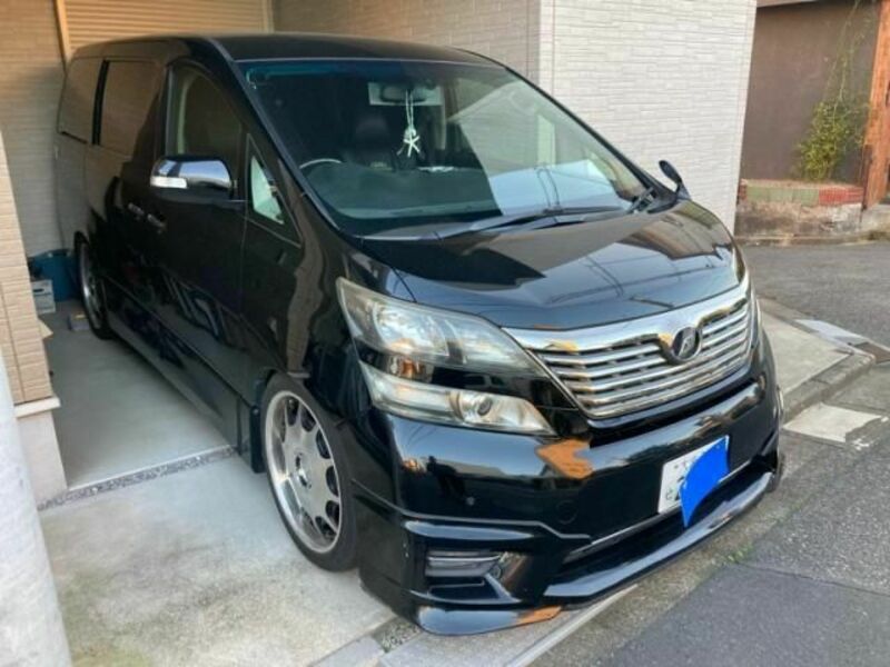 TOYOTA　VELLFIRE