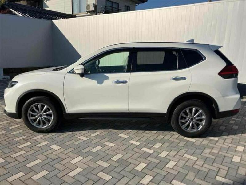 X-TRAIL-16