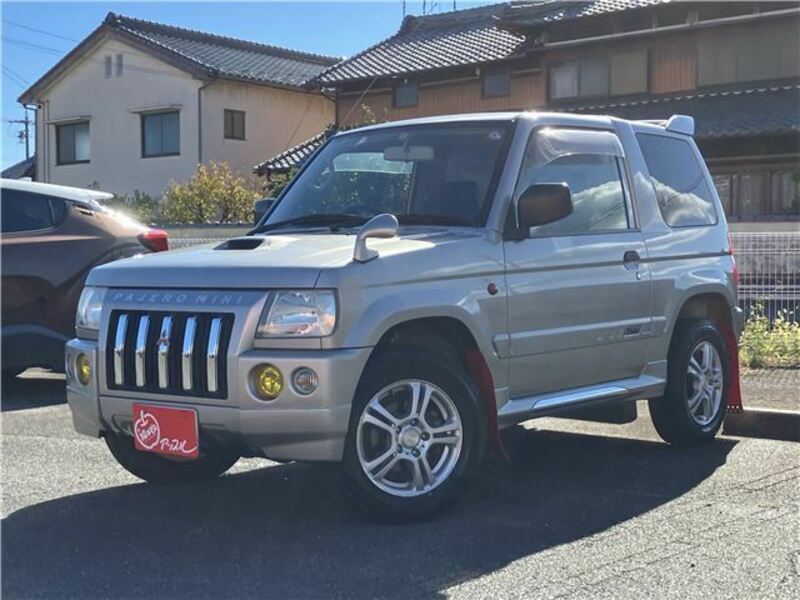 MITSUBISHI　PAJERO