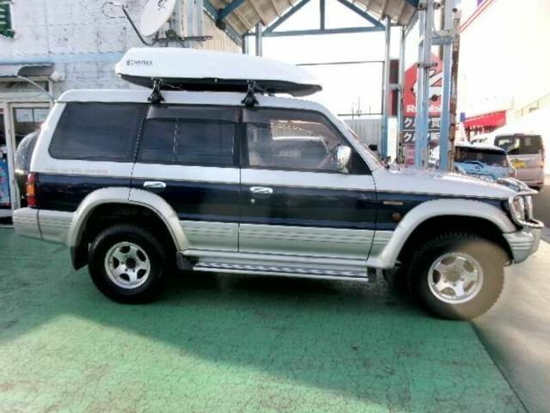 PAJERO-7