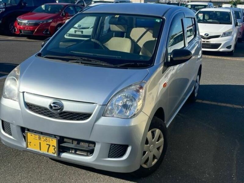 DAIHATSU　MIRA