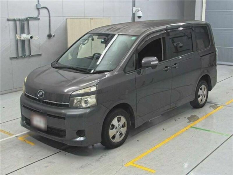 TOYOTA　VOXY