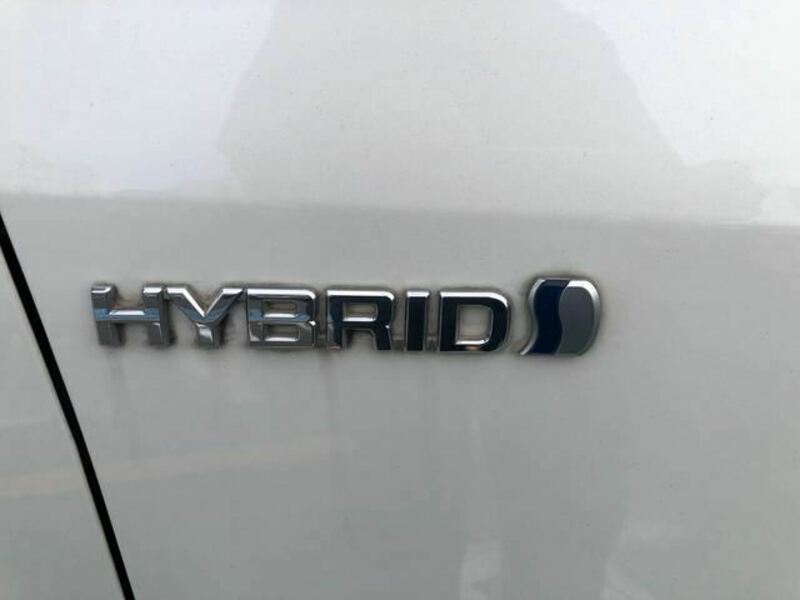 ESTIMA HYBRID-13