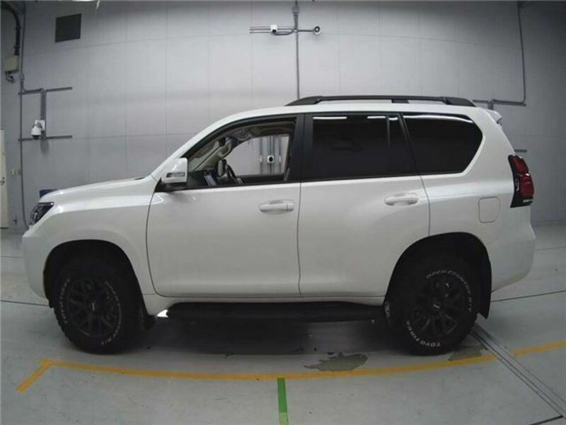 LAND CRUISER PRADO-3