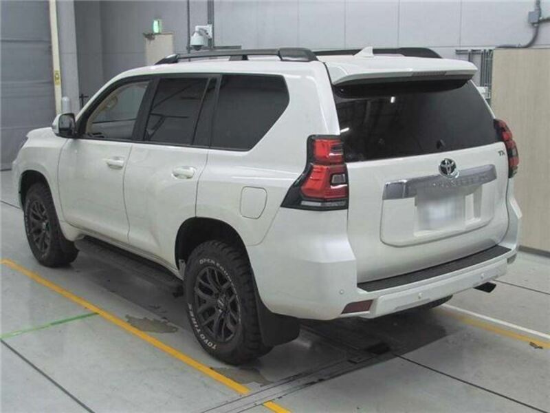 LAND CRUISER PRADO-5