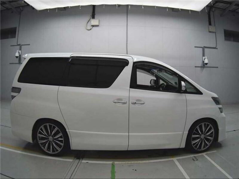 VELLFIRE-2