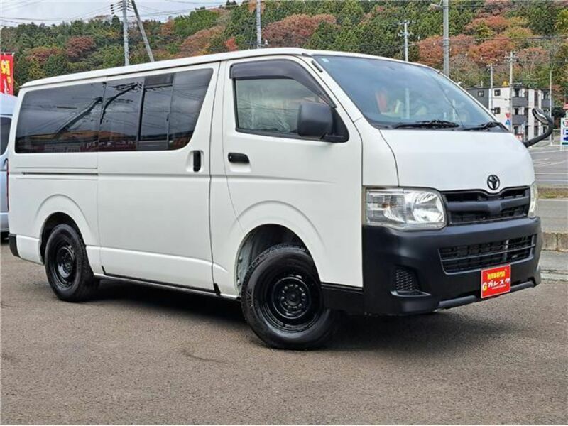 HIACE VAN-40