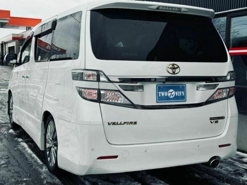 VELLFIRE-5