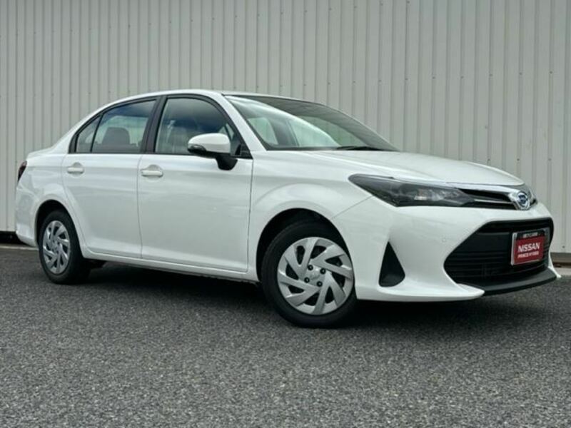 TOYOTA　COROLLA AXIO