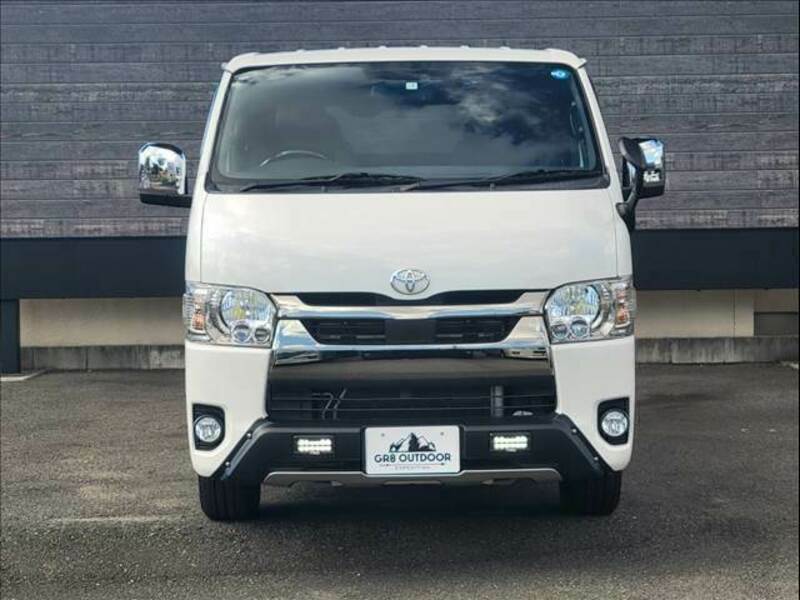 HIACE VAN-1