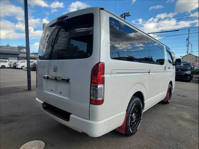 HIACE VAN-9