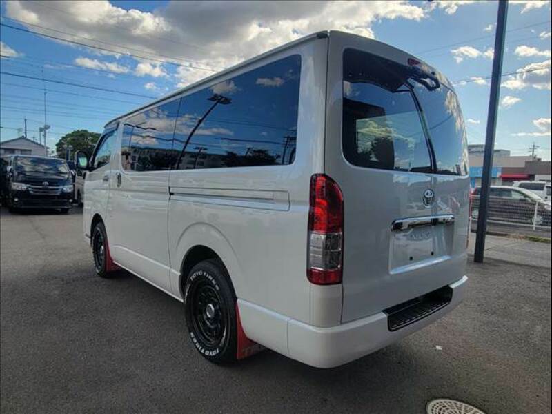 HIACE VAN-10