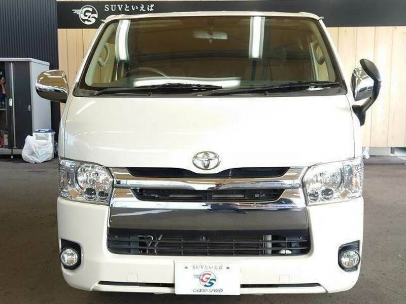 HIACE VAN-11