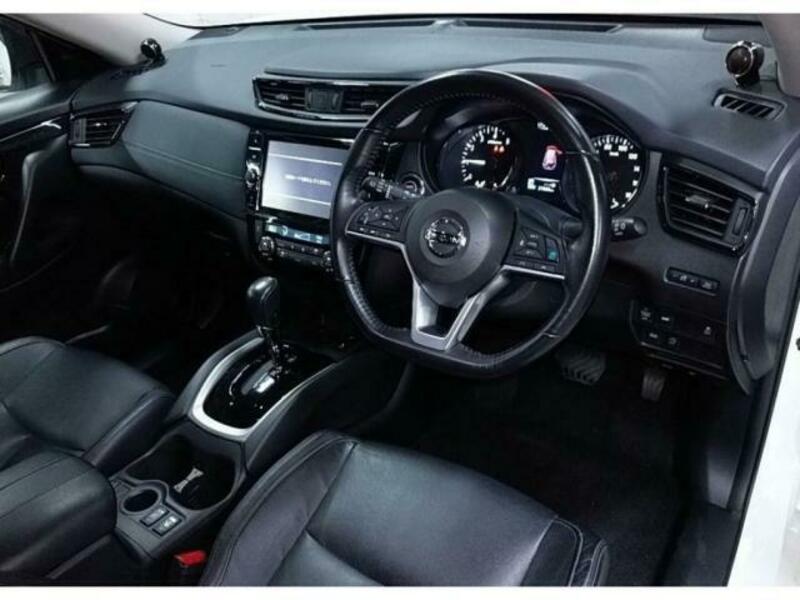 X-TRAIL-4