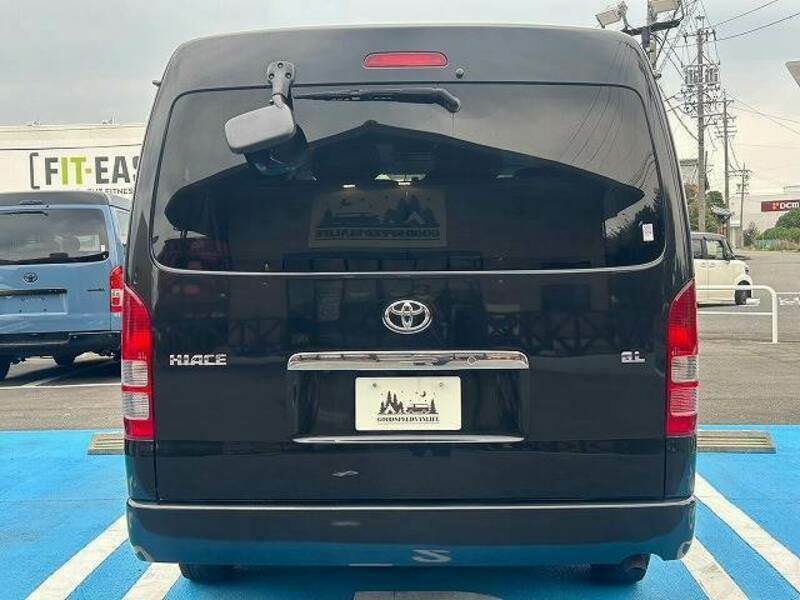 HIACE VAN-18