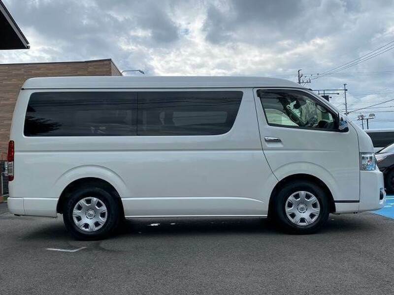 HIACE VAN-17