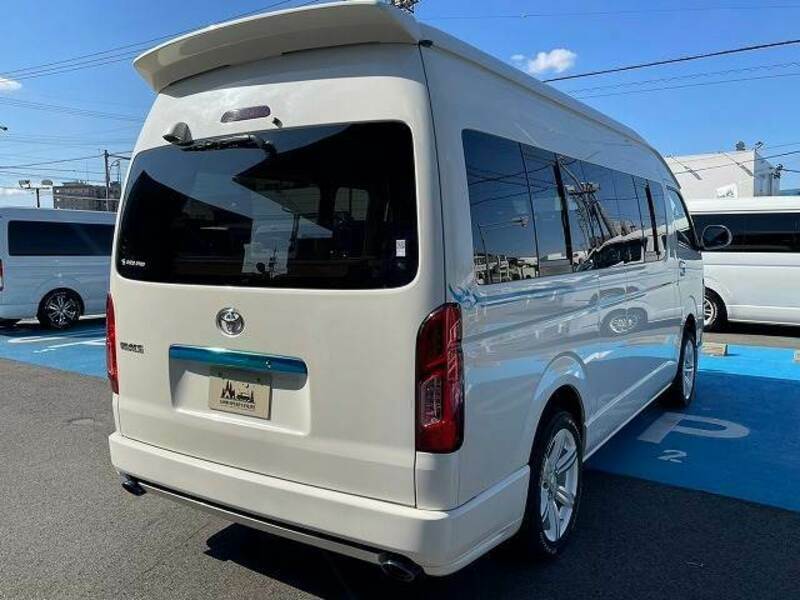 HIACE VAN-15