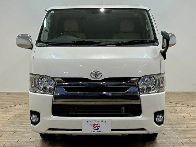 HIACE VAN-11