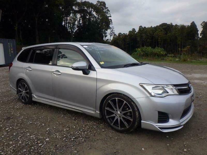 TOYOTA　COROLLA FIELDER