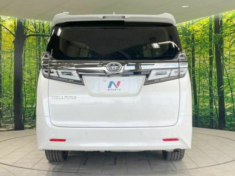 VELLFIRE-16