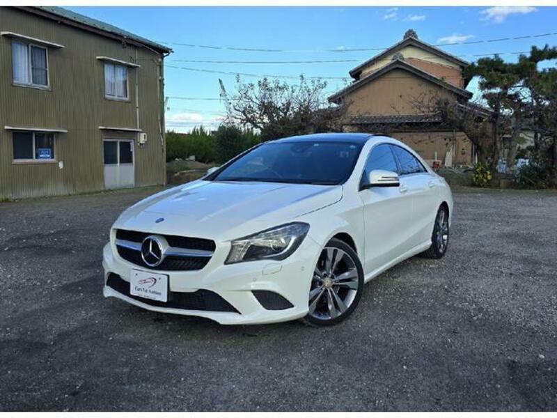 MERCEDES-BENZ　CLA-CLASS