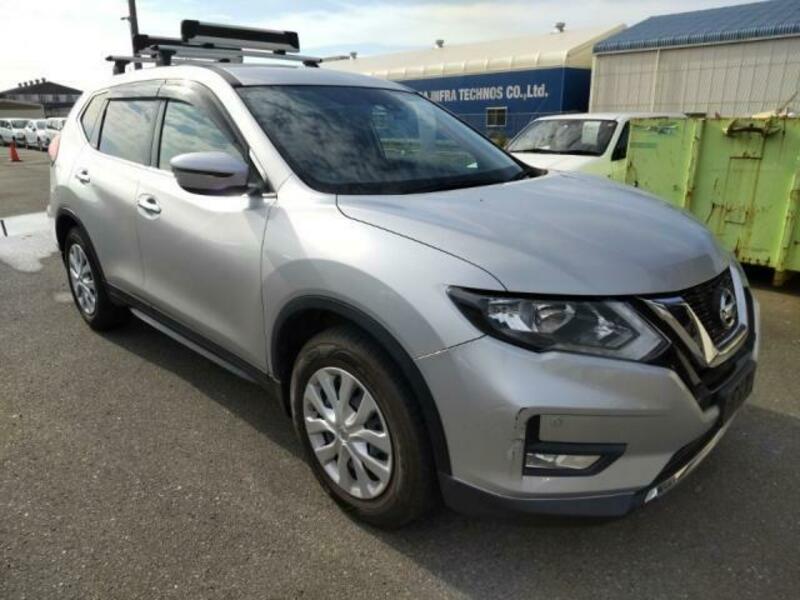 X-TRAIL-1