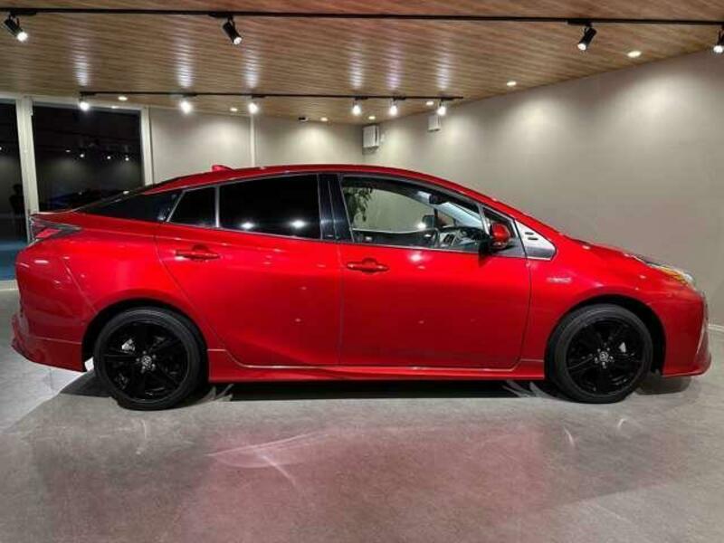 PRIUS-3