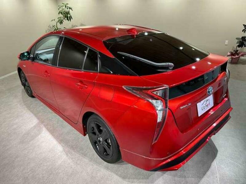 PRIUS-14