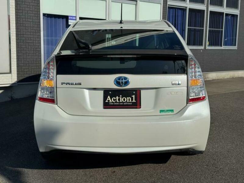 PRIUS-15